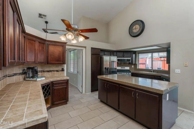 3700 Tracey Court, Bakersfield, CA 93311