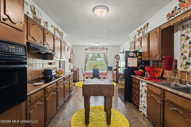 5600 Rolling Hills Drive, Olive Branch, MS 38654