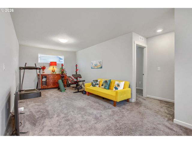6421 Se 22ND St, Gresham, OR 97080