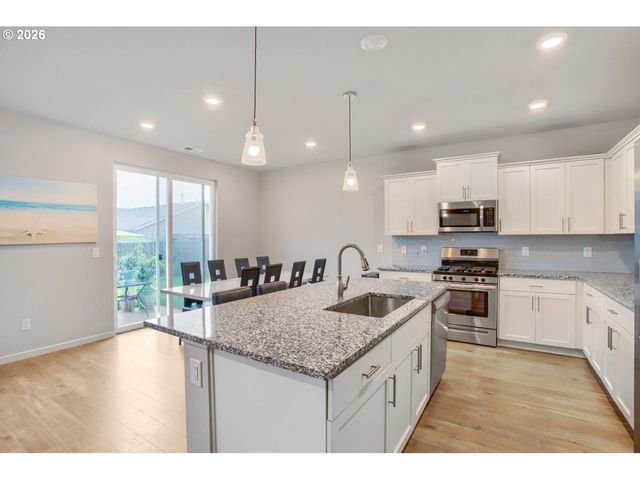 6421 Se 22ND St, Gresham, OR 97080