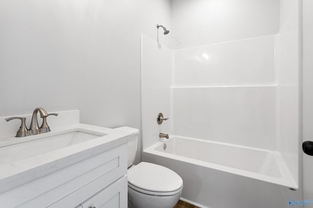 1649 Church Circle, Gadsden, AL 35901