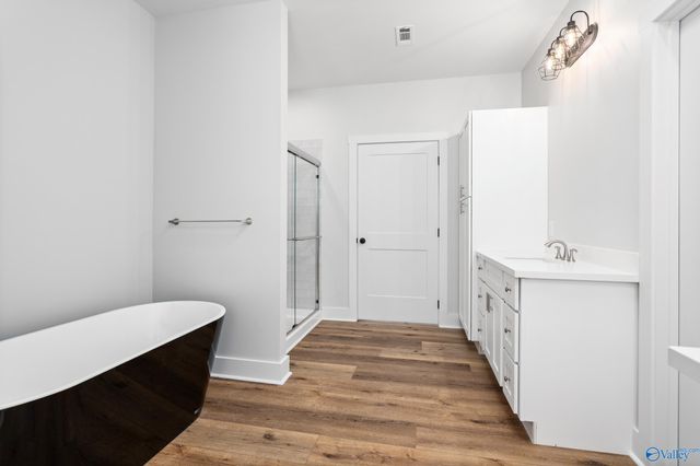 1649 Church Circle, Gadsden, AL 35901