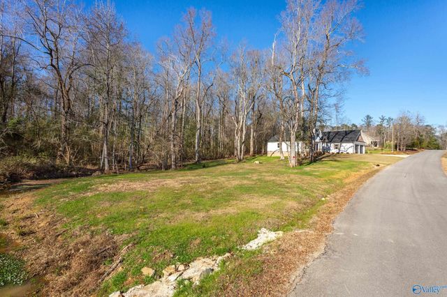 1649 Church Circle, Gadsden, AL 35901