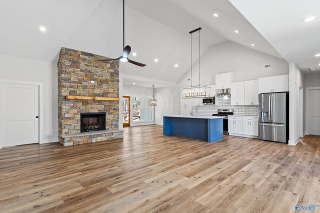 1649 Church Circle, Gadsden, AL 35901