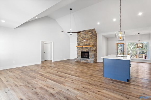 1649 Church Circle, Gadsden, AL 35901