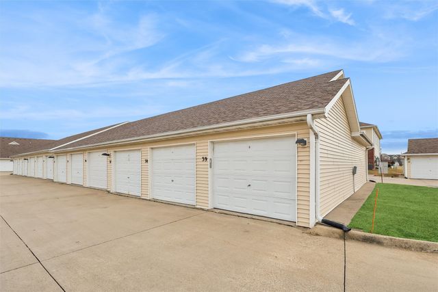 1825 SW White Birch Circle 16, Ankeny, IA 50023