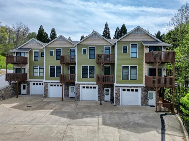 1401 Lakeside Rd., Hiawassee, GA 30546