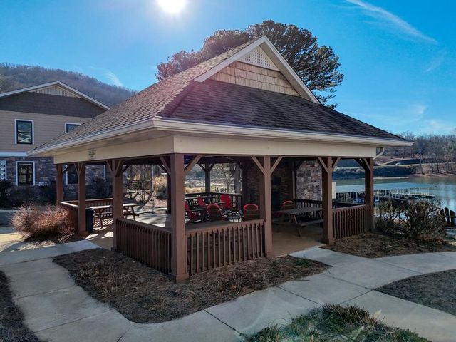 1401 Lakeside Rd., Hiawassee, GA 30546