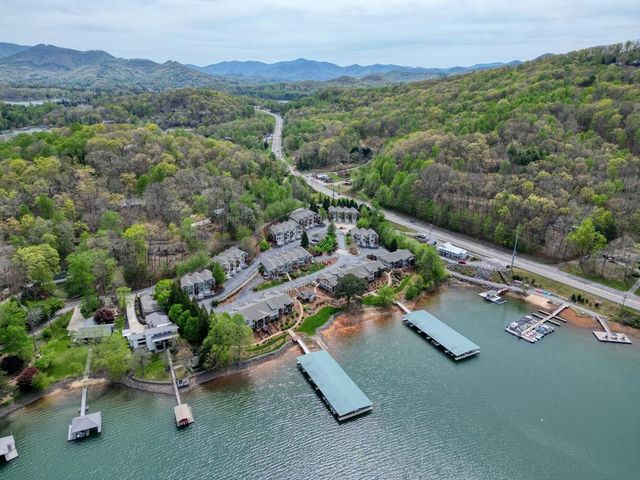 1401 Lakeside Rd., Hiawassee, GA 30546