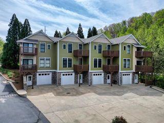 1401 Lakeside Rd., Hiawassee, GA 30546