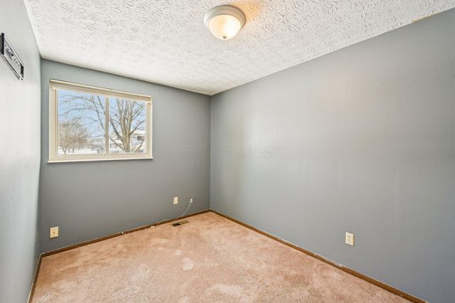 6726 Deepwood Court, Reynoldsburg, OH 43068