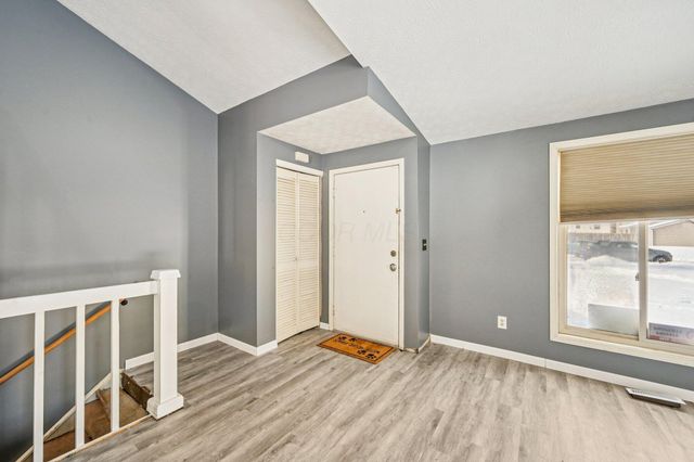 6726 Deepwood Court, Reynoldsburg, OH 43068