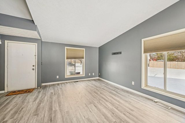 6726 Deepwood Court, Reynoldsburg, OH 43068