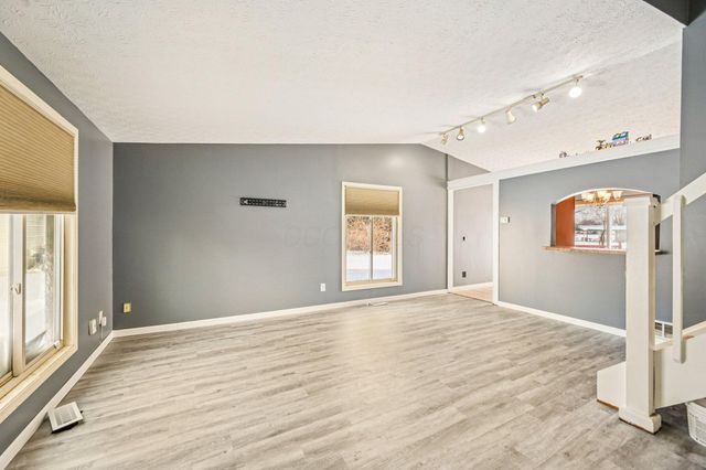 6726 Deepwood Court, Reynoldsburg, OH 43068