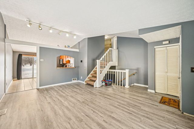 6726 Deepwood Court, Reynoldsburg, OH 43068