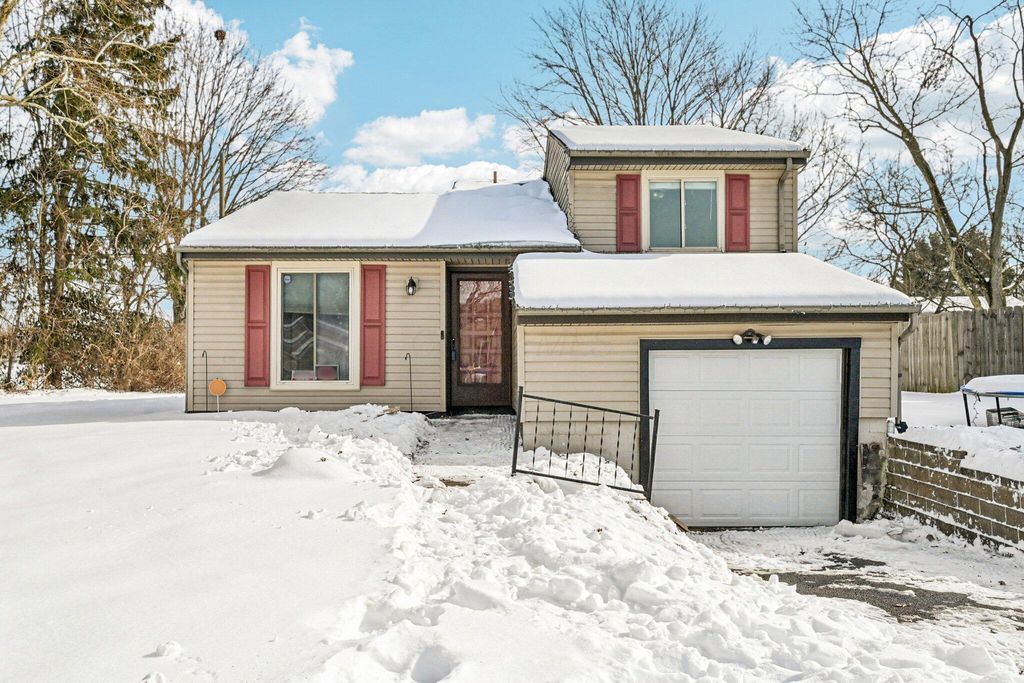 6726 Deepwood Court, Reynoldsburg, OH 43068