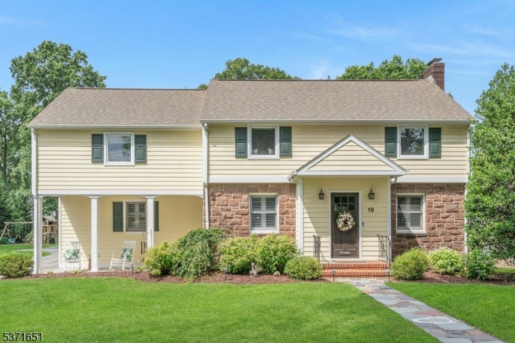 19 Belmont Road, Glen Rock Boro, NJ 07452