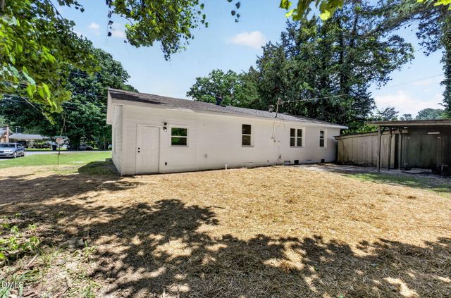210 E Crestview Drive, Smithfield, NC 27577