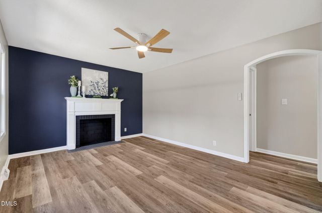 210 E Crestview Drive, Smithfield, NC 27577