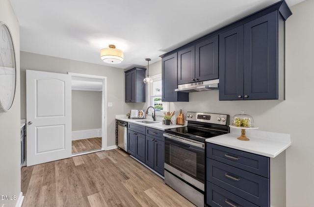 210 E Crestview Drive, Smithfield, NC 27577