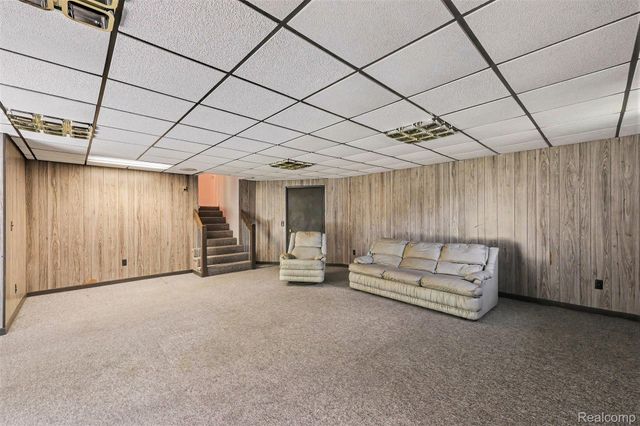 1457 W Avon Road, Rochester Hills, MI 48309