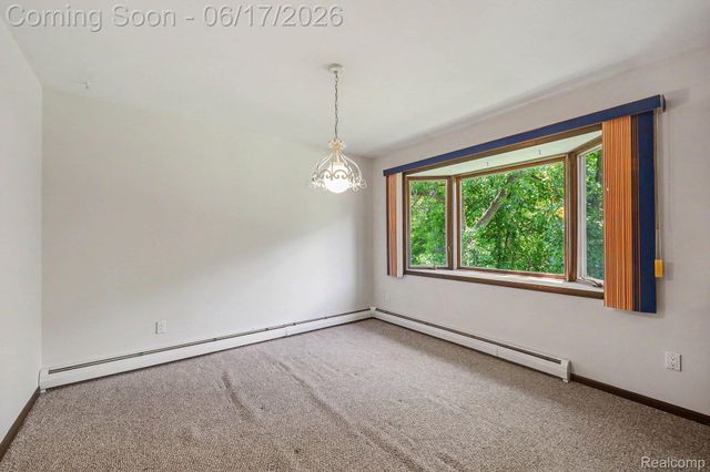 1457 W Avon Road, Rochester Hills, MI 48309