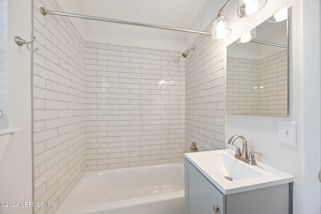 1871 ARDEN Way, Jacksonville Beach, FL 32250