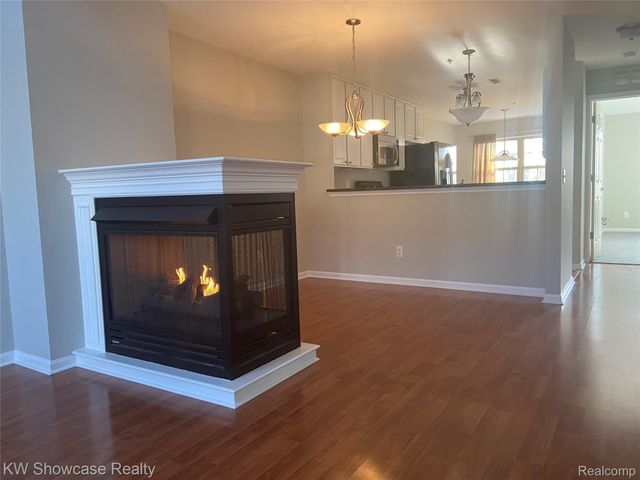 444 Boardwalk Drive 88, Walled Lake, MI 48390
