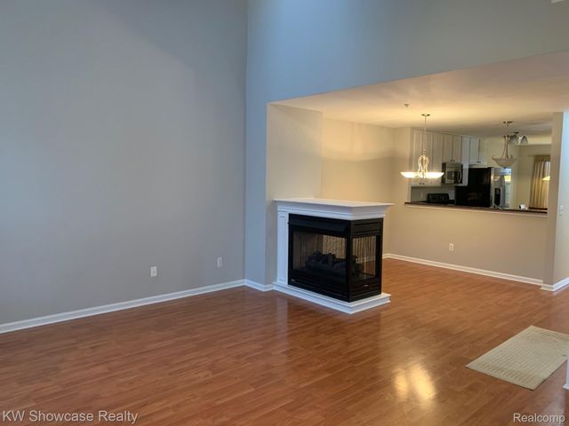 444 Boardwalk Drive 88, Walled Lake, MI 48390
