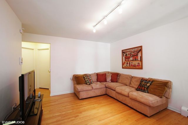 4056 N California Avenue 1B, Chicago, IL 60618