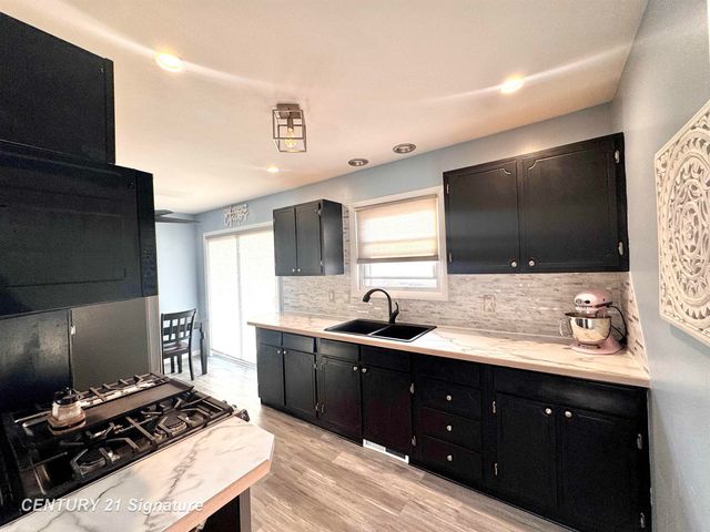 3805 Ventura Drive, Saginaw, MI 48604