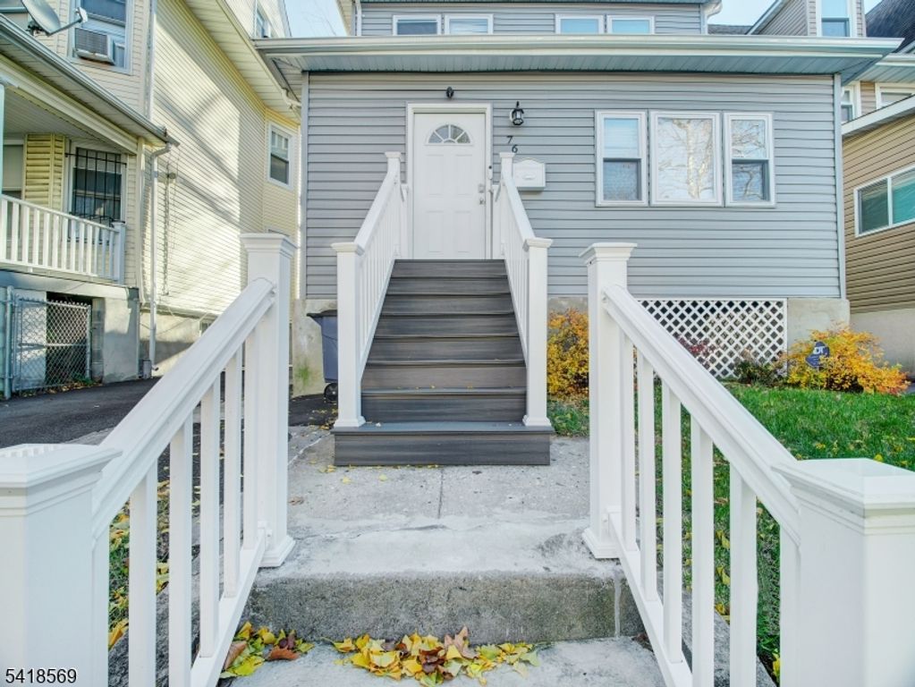 76 Amherst St, East Orange City, NJ 07018 — photo 4