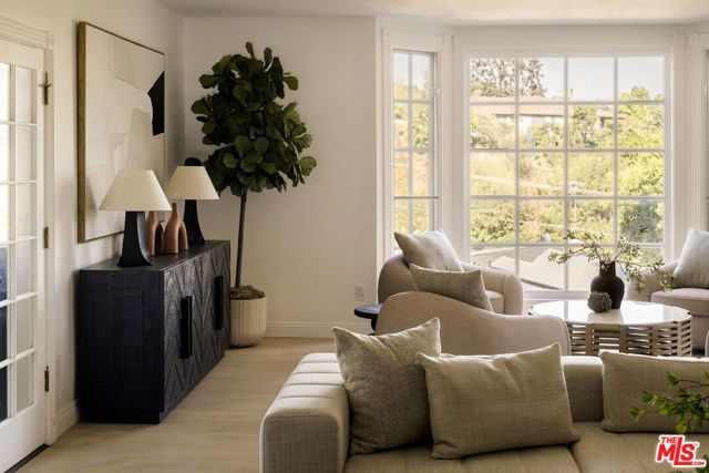 9315 Beverly Crest Drive, Los Angeles, CA 90210