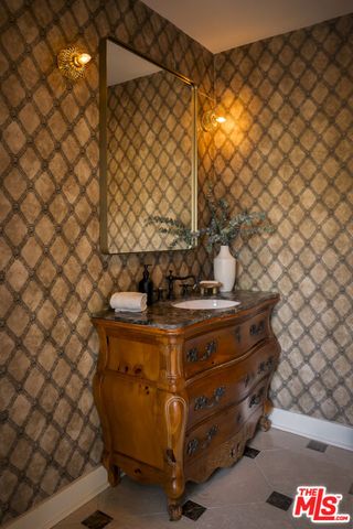 9315 Beverly Crest Drive, Los Angeles, CA 90210