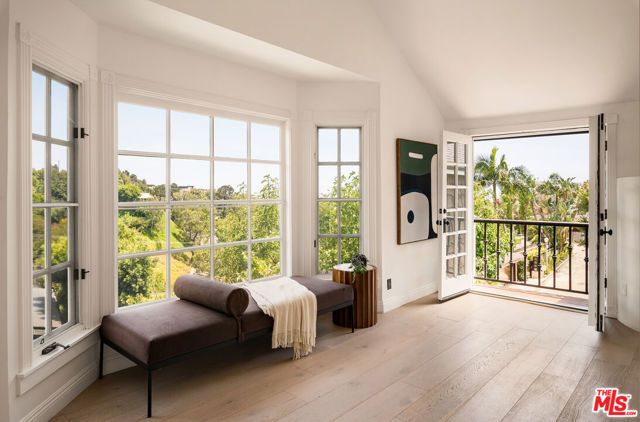 9315 Beverly Crest Drive, Los Angeles, CA 90210