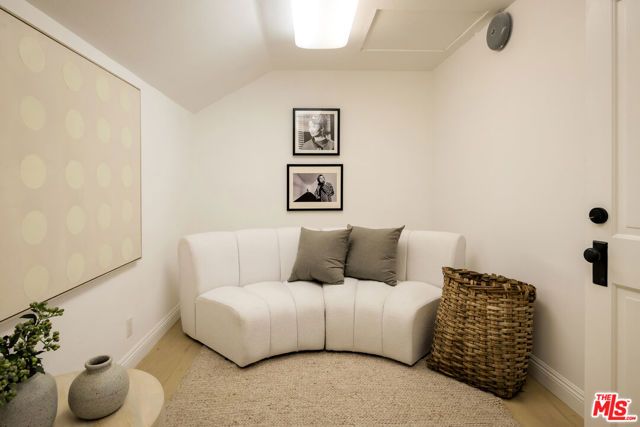 9315 Beverly Crest Drive, Los Angeles, CA 90210