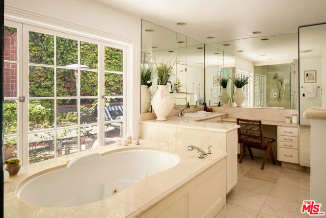 9315 Beverly Crest Drive, Los Angeles, CA 90210