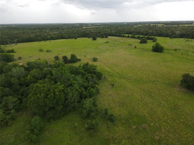 19046 County Road 124, Bedias, TX 77831