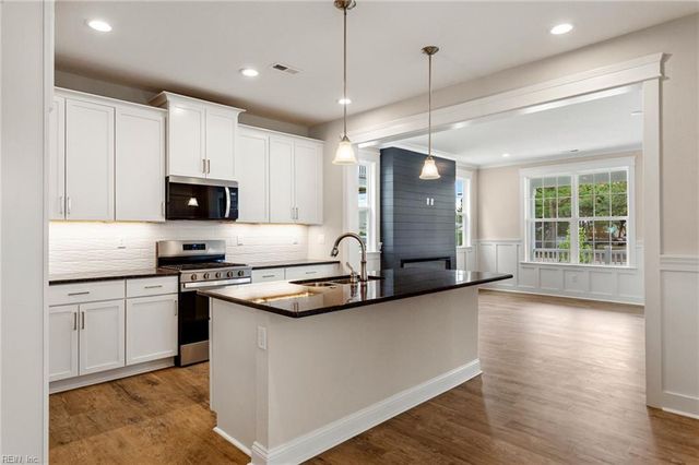 3127 E Ocean View AVE, Norfolk, VA 23518