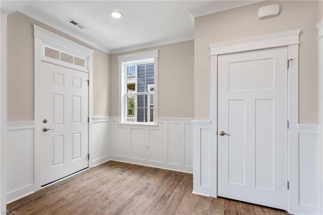 3127 E Ocean View AVE, Norfolk, VA 23518