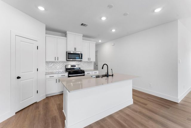 15806 Narrow Leaf Lane, Montgomery, TX 77316