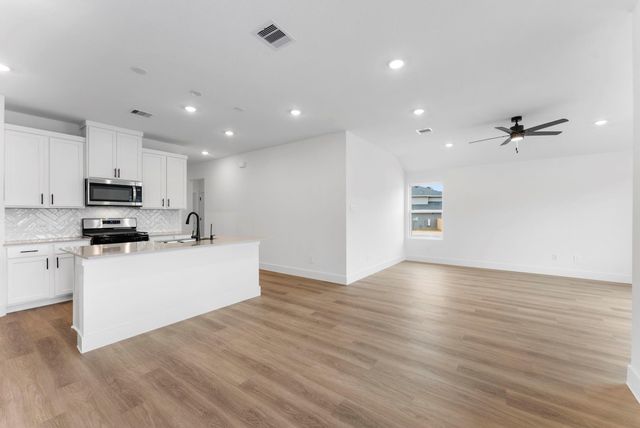 15806 Narrow Leaf Lane, Montgomery, TX 77316