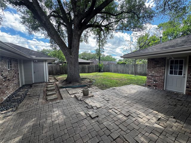 4501 Waycross Drive, Houston, TX 77035