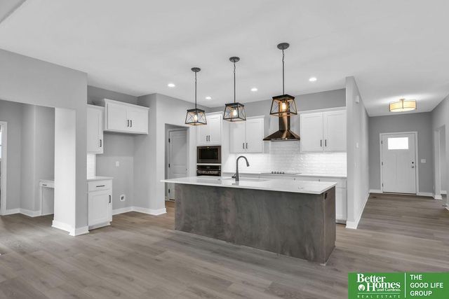 18325 Summit Drive, Omaha, NE 68136