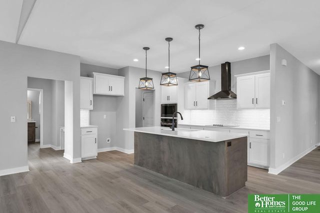 18325 Summit Drive, Omaha, NE 68136