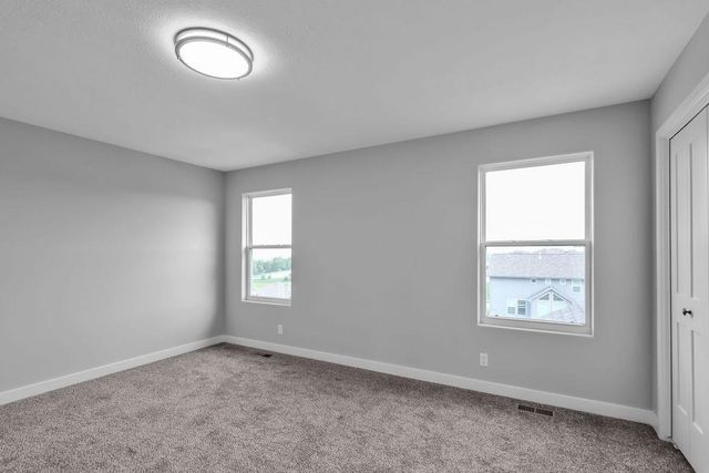 18325 Summit Drive, Omaha, NE 68136