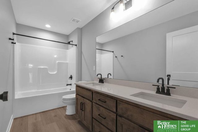 18325 Summit Drive, Omaha, NE 68136