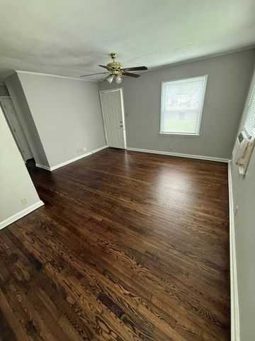 204 Sunset Ct, Clarksville, TN 37042
