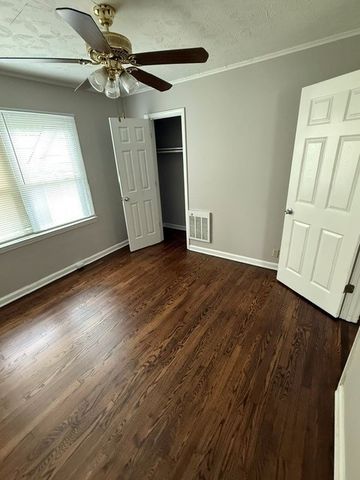 204 Sunset Ct, Clarksville, TN 37042