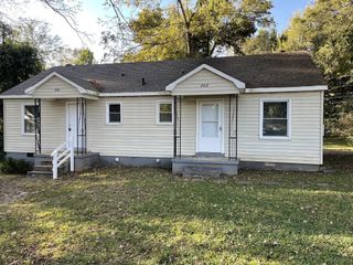 204 Sunset Ct, Clarksville, TN 37042